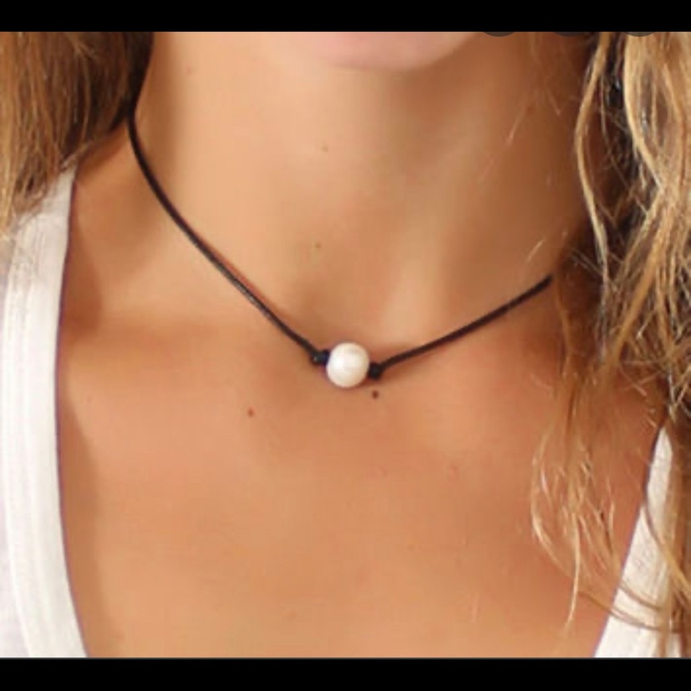 pearl leather knotted choker necklace